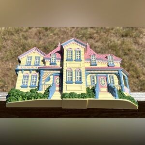 Vintage MCM Burwood Victorian House Wall Plaque Homco 1989